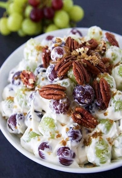 Ensalada de manzana con cereza 430081544_379238134901916_6585512846907162313_n