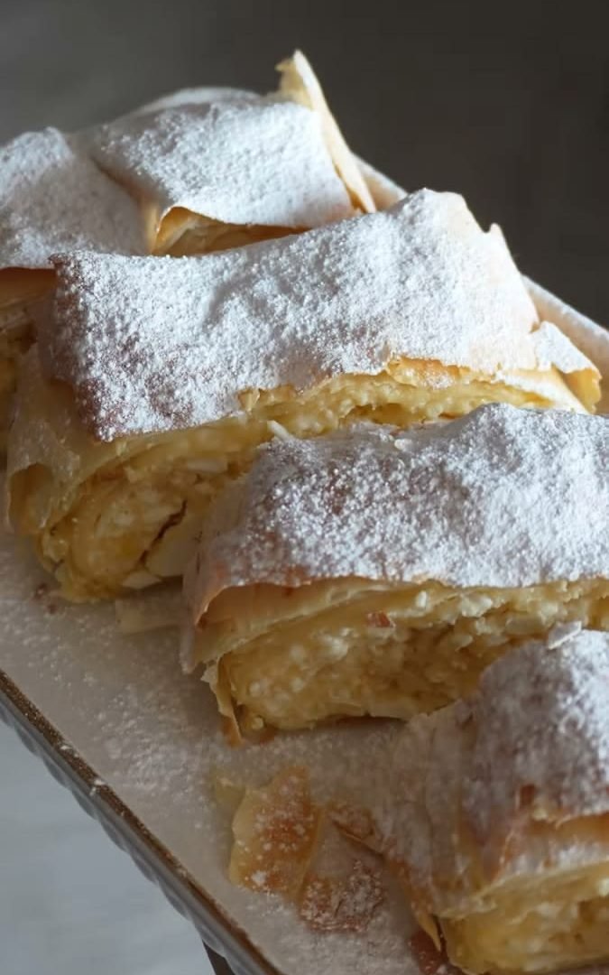 Hungarian Walnut Strudel (Diós Rétes) 9cd38204747cda7b089c19be049e8d39